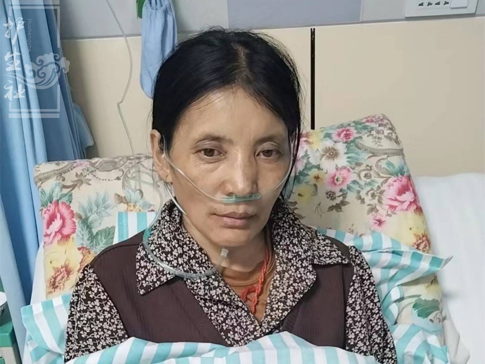 旦保熬过了漫长的乳腺癌，又患恶性胸腔积液